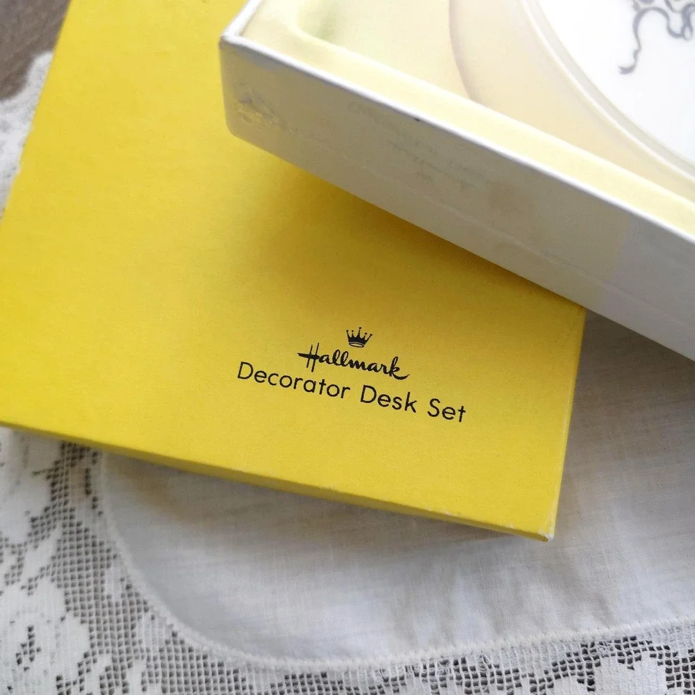Vintage Hallmark Country Girl Pen Set, New in Box